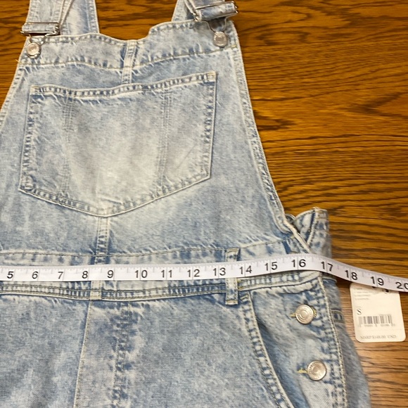 NWT We The Free Denim Overalls Size Small Blue Wide Leg Distressed Lyocell - Picture 4 of 13